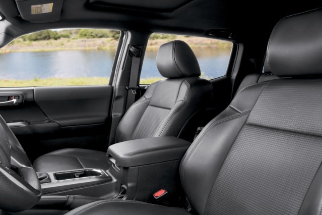 Đánh Giá Chi Tiết Nội & Ngoại Thất Toyota Tacoma 2019: Tiện Nghi, Thiết Kế và Cảm Nhận