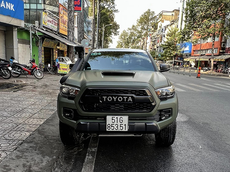 toyota tacoma viet nam 3