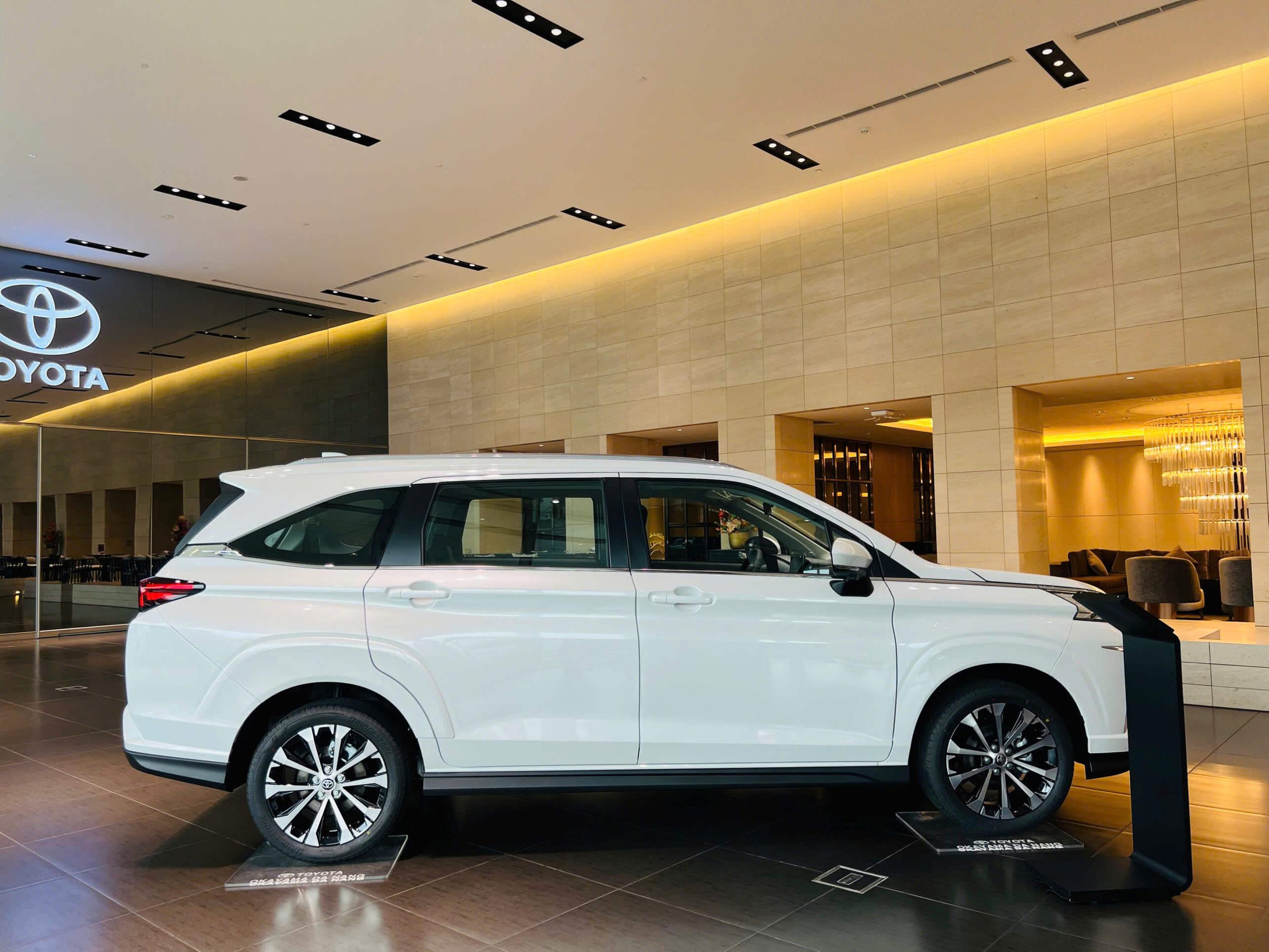 An Toàn và Công Nghệ Toyota Veloz 2018: Các Tính Năng Hỗ Trợ Lái Xe và An Toàn Chủ Động