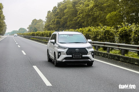Toyota Veloz 2019: Đánh giá chi tiết từ AZ cho người mua xe lần đầu