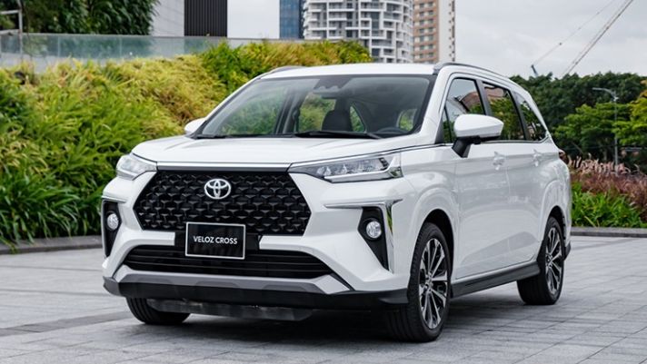 Đánh Giá Chi Tiết Toyota Veloz Cross 2024: Có Đáng Mua Với Giá Lăn Bánh Hiện Tại?