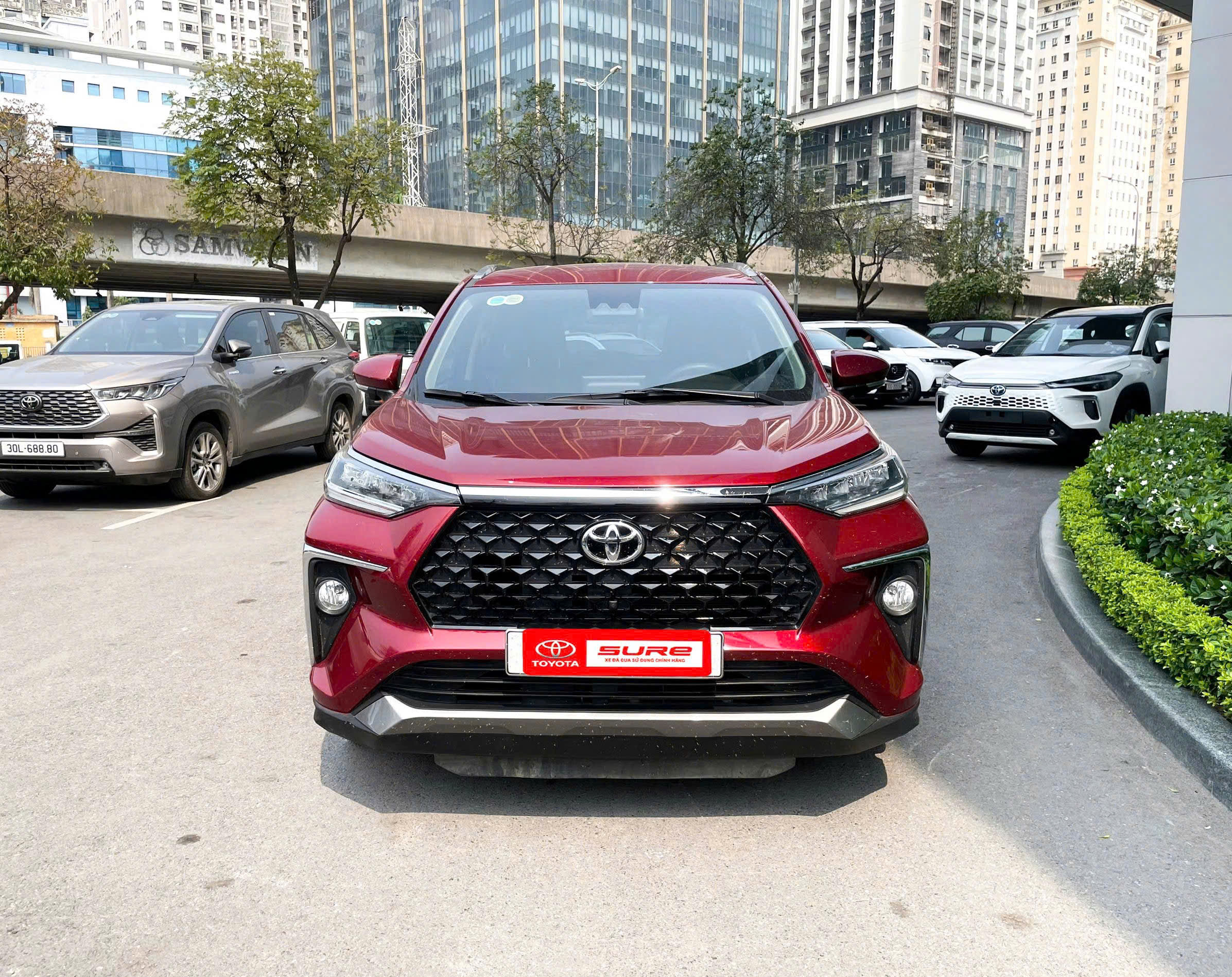 So Sánh Giá Toyota Veloz Cũ Tại Hà Nội: Địa Chỉ Bán Uy Tín, Thương Lượng Giá