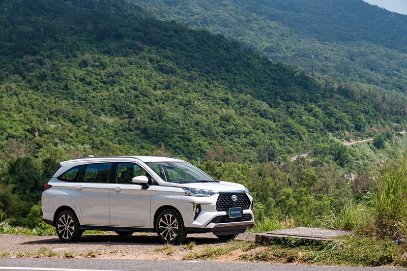 Toyota Veloz Giá Lăn Bánh 2024: Tổng Quan và Ước Tính Chi Phí (Giải đáp chi tiết về giá lăn bánh Veloz)