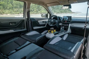 toyota veloz interior 2