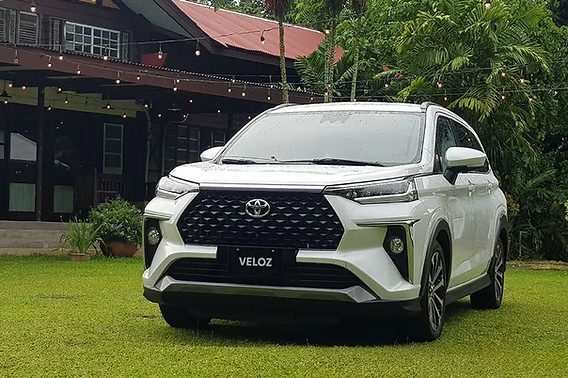 Đánh Giá Từ Người Dùng Thực Tế Về Toyota Veloz: Ưu Điểm, Nhược Điểm và Kinh Nghiệm Sử Dụng