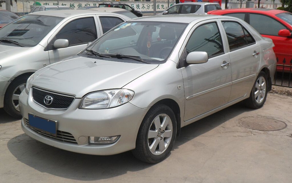Toyota Vios 2005: Tổng quan và đánh giá chi tiết
