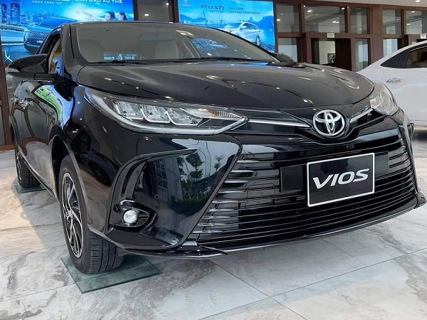 Giá xe Toyota Vios 2022 niêm yết và lăn bánh: Cập nhật mới nhất
