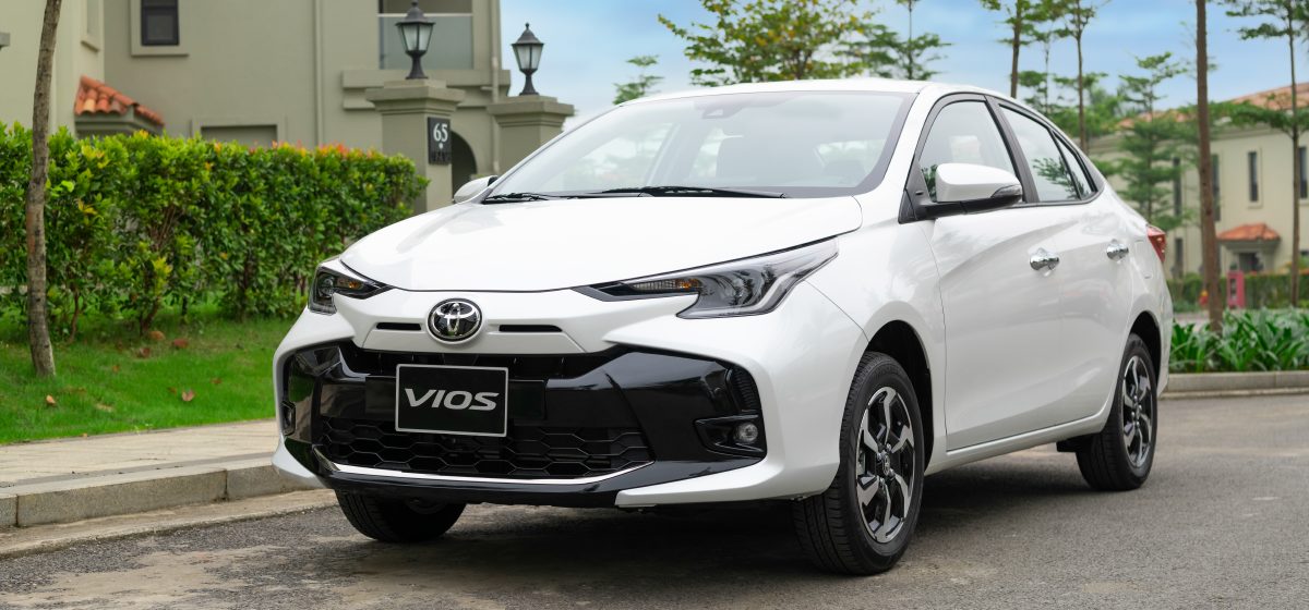 So sánh giá Toyota Vios với các đối thủ cùng phân khúc sedan hạng B tại Việt Nam