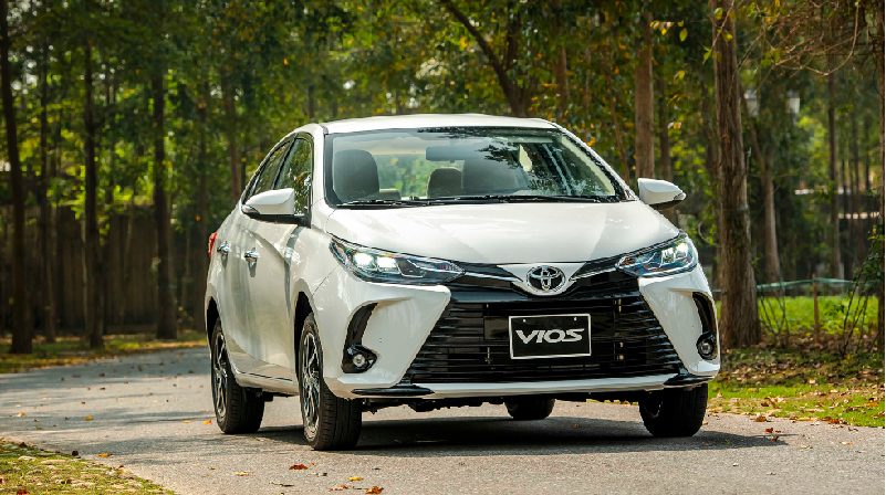 Đánh giá chi tiết Toyota Vios 1.5E MT (20232024): Ưu nhược điểm, thông số kỹ thuật và cảm giác lái.