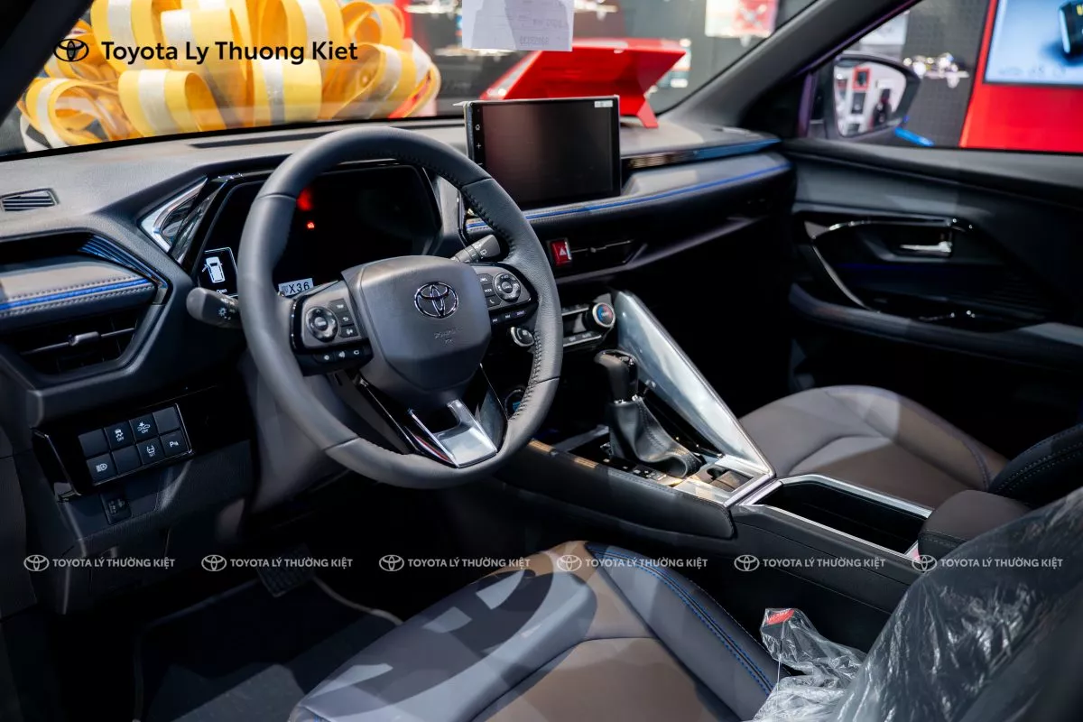 Nội Thất Toyota Yaris Cross 2026: Tiện Nghi, Công Nghệ và Không Gian