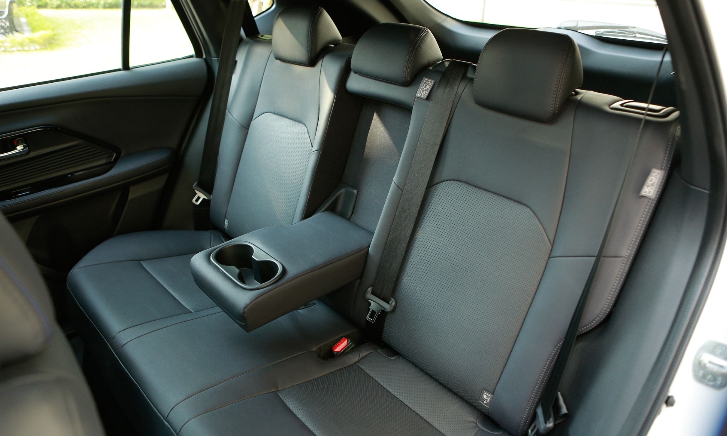 Độ thoải mái của hàng ghế sau Toyota Yaris Cross: Đánh giá từ trải nghiệm thực tế