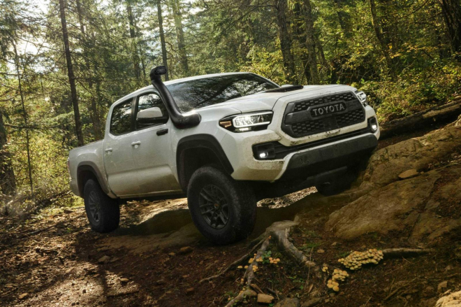 Kinh Nghiệm Mua Bán Xe Toyota Tacoma Cũ: Tìm Kiếm, Thương Lượng Giá và Thủ Tục Pháp Lý