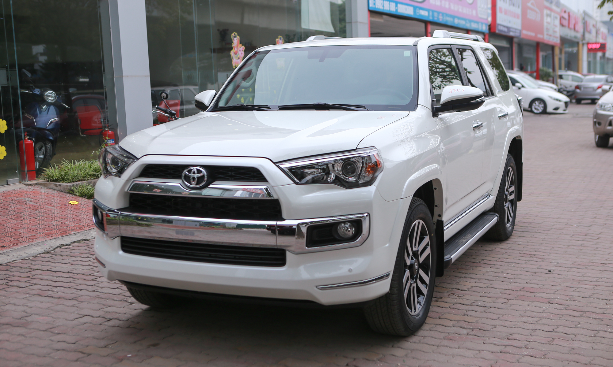 Toyota 4Runner Cũ Theo Khu Vực: Tìm Kiếm Gần Bạn (Tìm xe 4Runner cũ đang được bán ở khu vực bạn sinh sống để dễ dàng xem xe và giao dịch.)