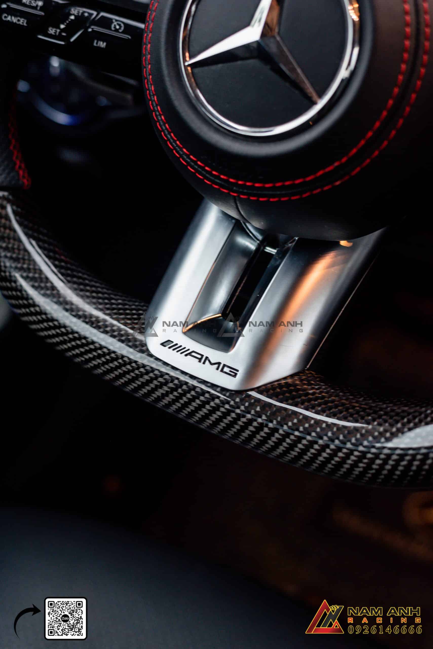 Công Nghệ và Tính Năng Nổi Bật Trên Vô Lăng MercedesAMG