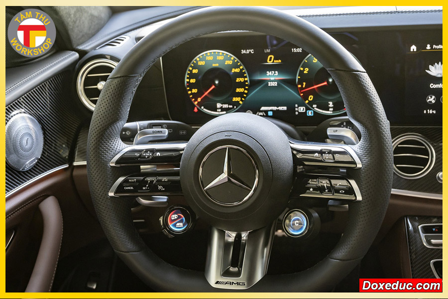 Hướng Dẫn Bảo Dưỡng và Chăm Sóc Vô Lăng MercedesAMG