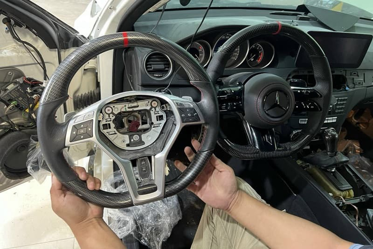 Bảo Dưỡng và Khắc Phục Lỗi Thường Gặp Của Vô Lăng Mercedes