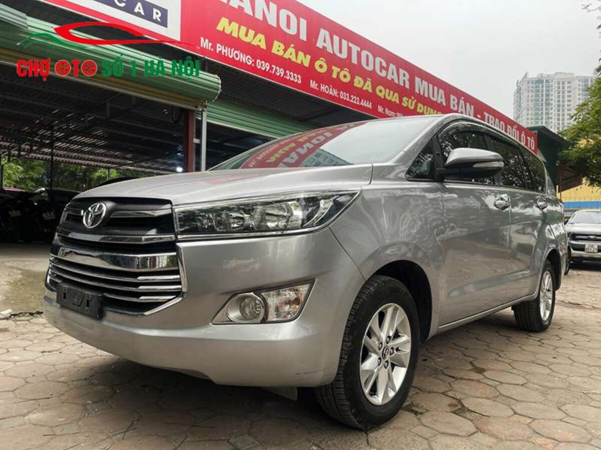 xe 7 cho toyota innova 5