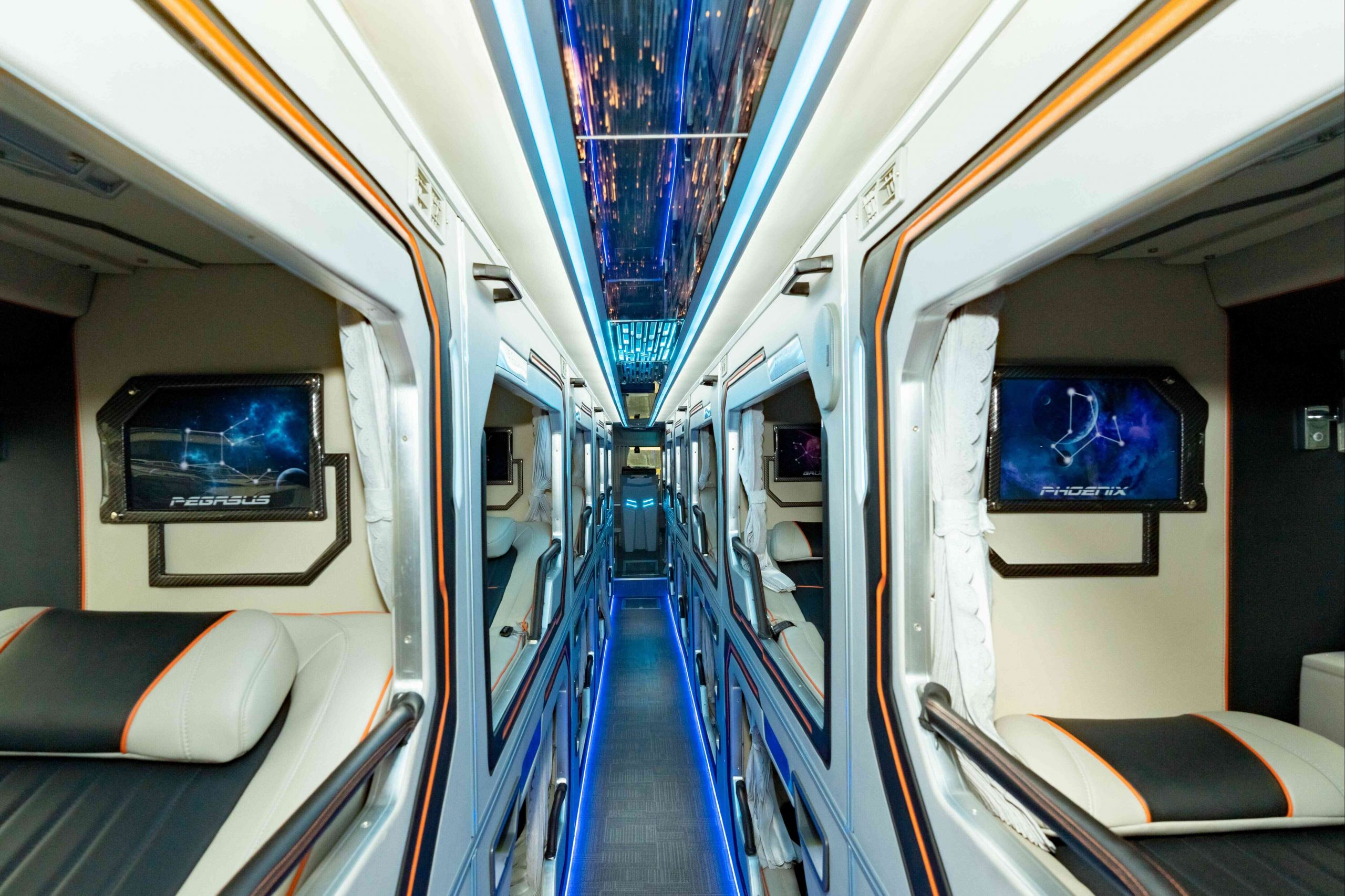 Tiêu chuẩn an toàn hàng đầu trên xe giường nằm Mercedes