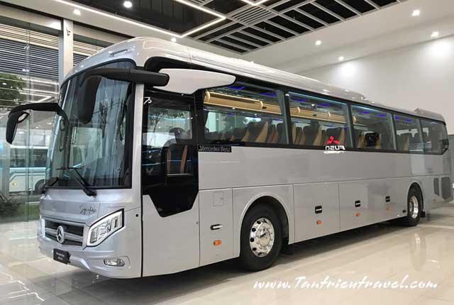 Thông số kỹ thuật chi tiết của các dòng xe khách Mercedes 45 chỗ phổ biến