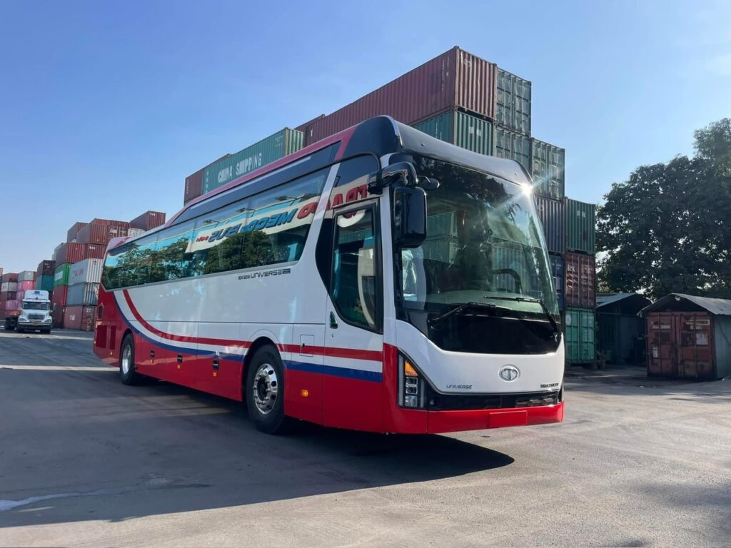 Ưu và nhược điểm khi lựa chọn xe khách MercedesBenz giường nằm