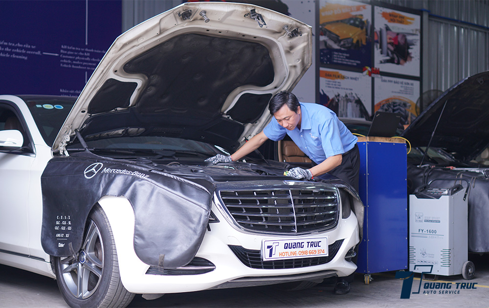 Chi Phí Bảo Dưỡng Service B MercedesBenz: Phân Tích Các Yếu Tố Ảnh Hưởng & Cách Tối Ưu