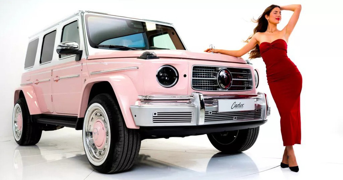 Xe Mercedes Màu Hồng: Hiện Tượng Độc Đáo Trên Đường Phố