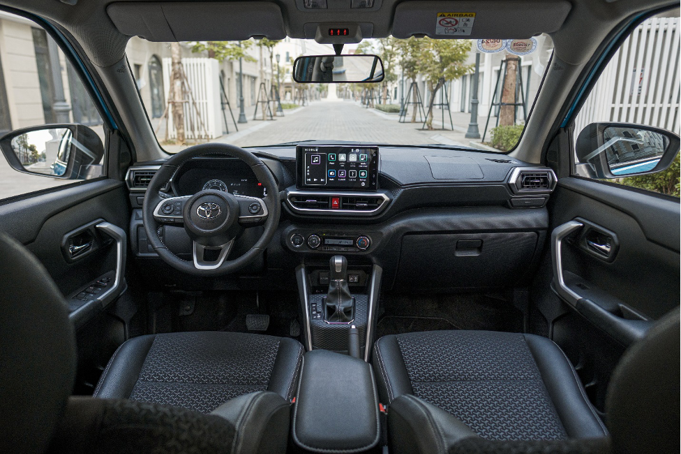Nội Thất Toyota Raize: Tiện Nghi, Không Gian và Cảm Nhận Thực Tế