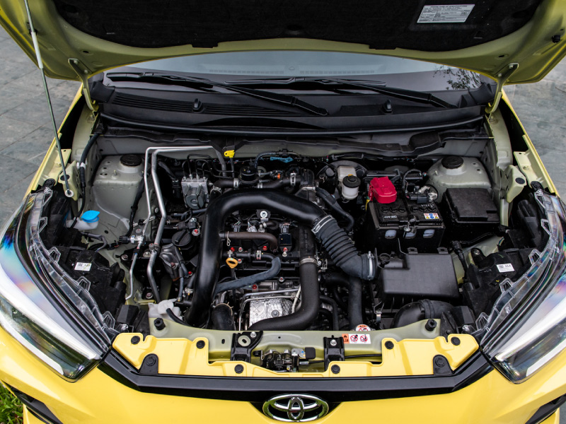 Động Cơ và Vận Hành Toyota Raize: Trải Nghiệm Lái Thực Tế Trên Đường Phố Việt Nam