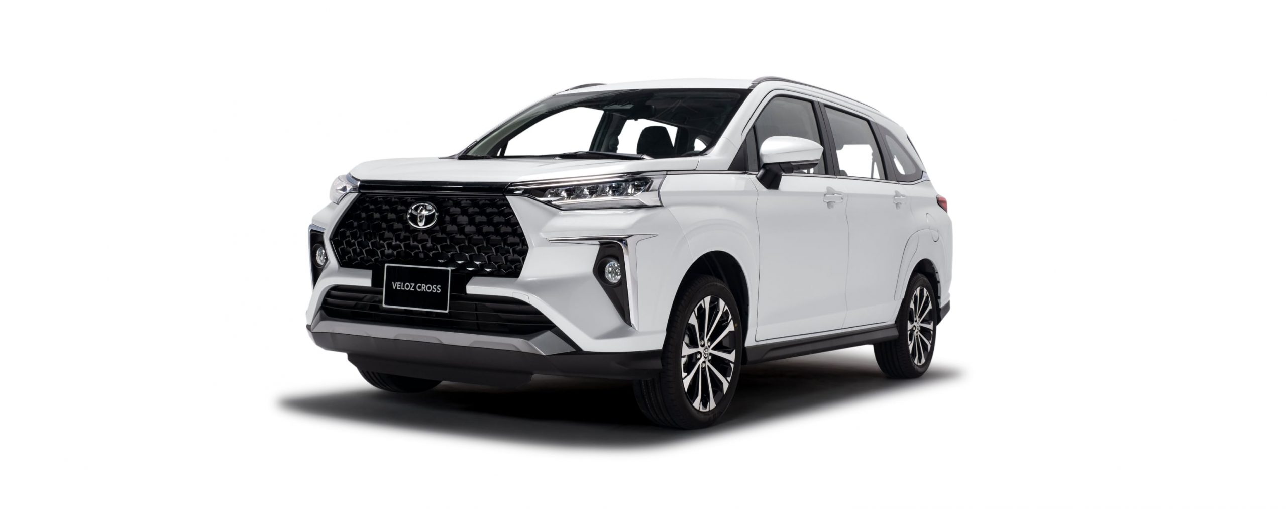 Thiết kế ngoại thất Toyota Veloz Cross: Phong cách SUV đô thị, đậm chất thể thao (User Intent: tìm hiểu về thiết kế ngoại thất)