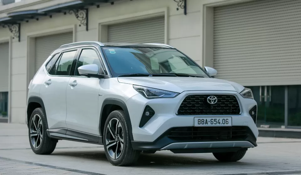 Toyota Yaris Cross: Đánh giá chi tiết từ chuyên gia và người dùng thực tế