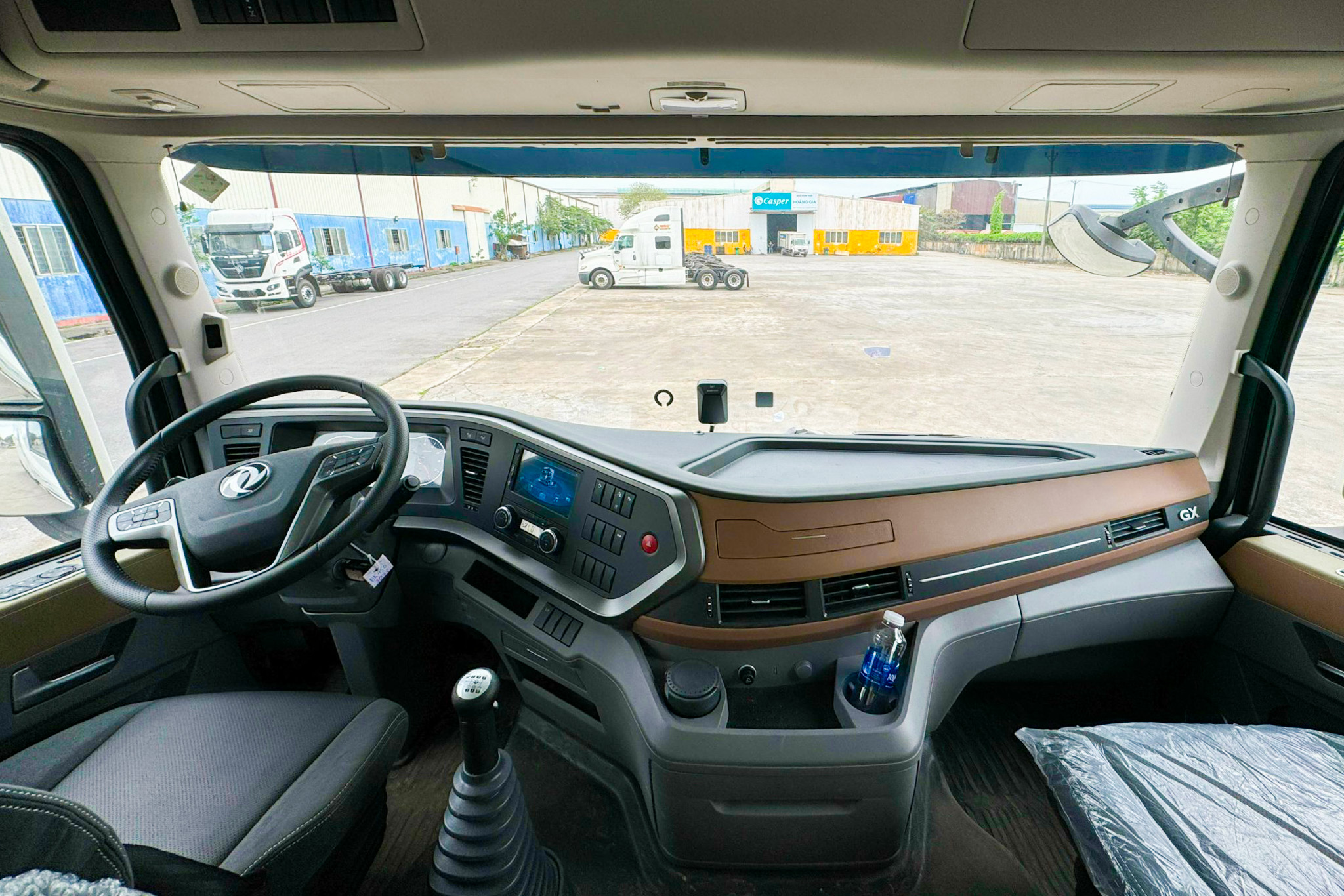 Công nghệ và tính năng an toàn độc quyền trên Mercedes Actros