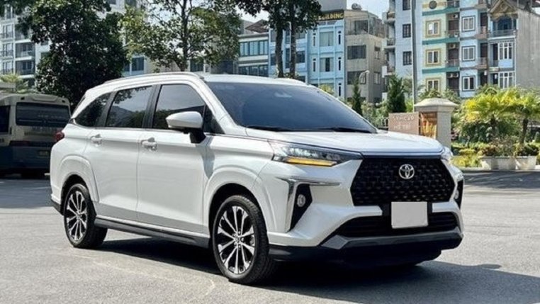 Đánh Giá Chi Tiết Toyota Veloz Cross 2022 Cũ: Ưu Nhược Điểm, Thông Số Kỹ Thuật và Trải Nghiệm Người Dùng