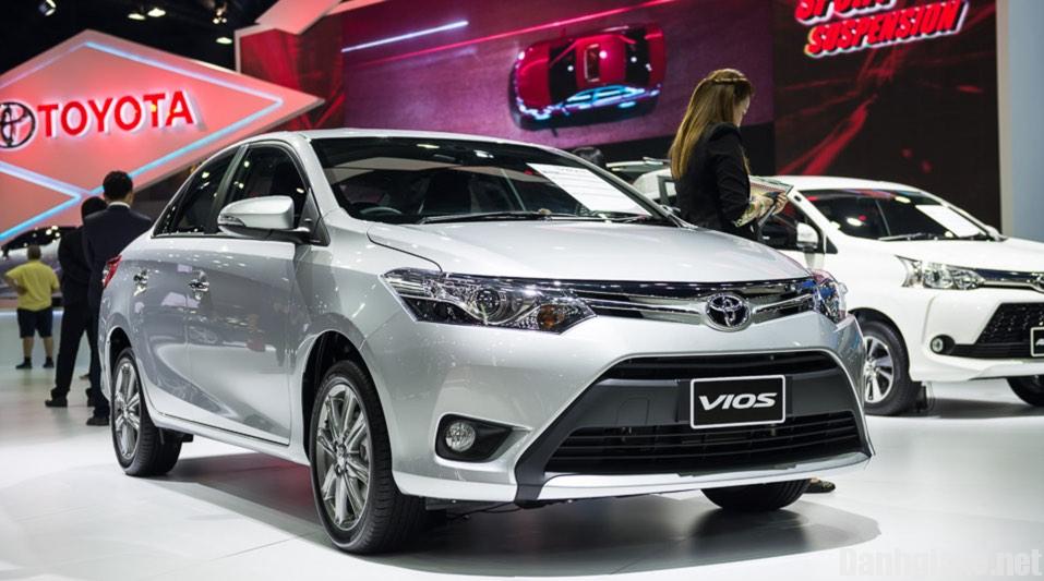 Tổng quan xe Toyota Vios 2017: Đánh giá nhanh các phiên bản và thông số kỹ thuật chính.