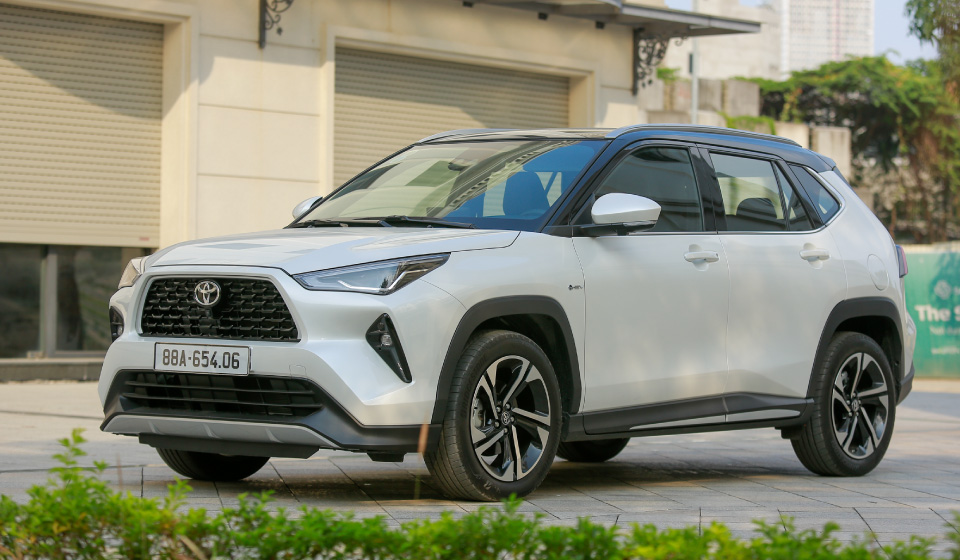 Giá xe Toyota Yaris Cross cũ trên thị trường hiện nay (Cập nhật bảng giá chi tiết theo năm sản xuất, phiên bản, tình trạng xe, khu vực địa lý, giúp người dùng có cái nhìn tổng quan về thị trường xe cũ.)