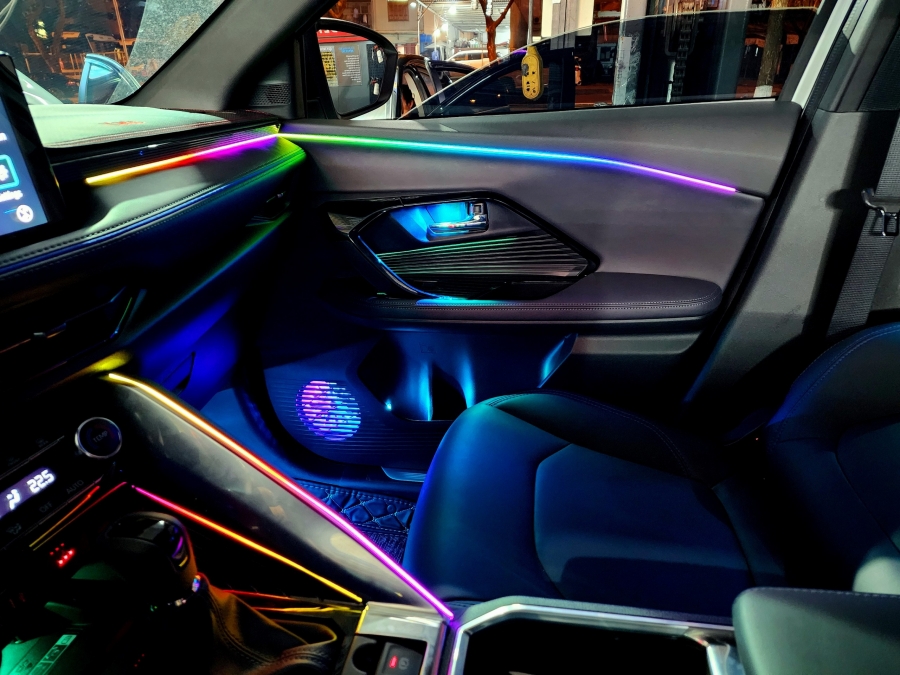 Nội Thất Yaris Cross 2025: Tiện Nghi, Công Nghệ & Không Gian Sử Dụng