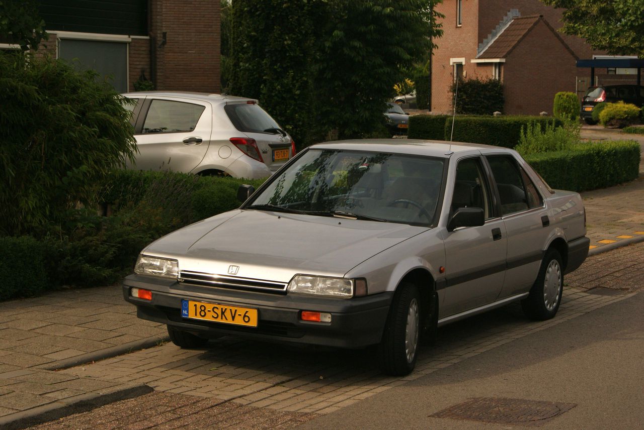 1986 honda accord - Hình 4