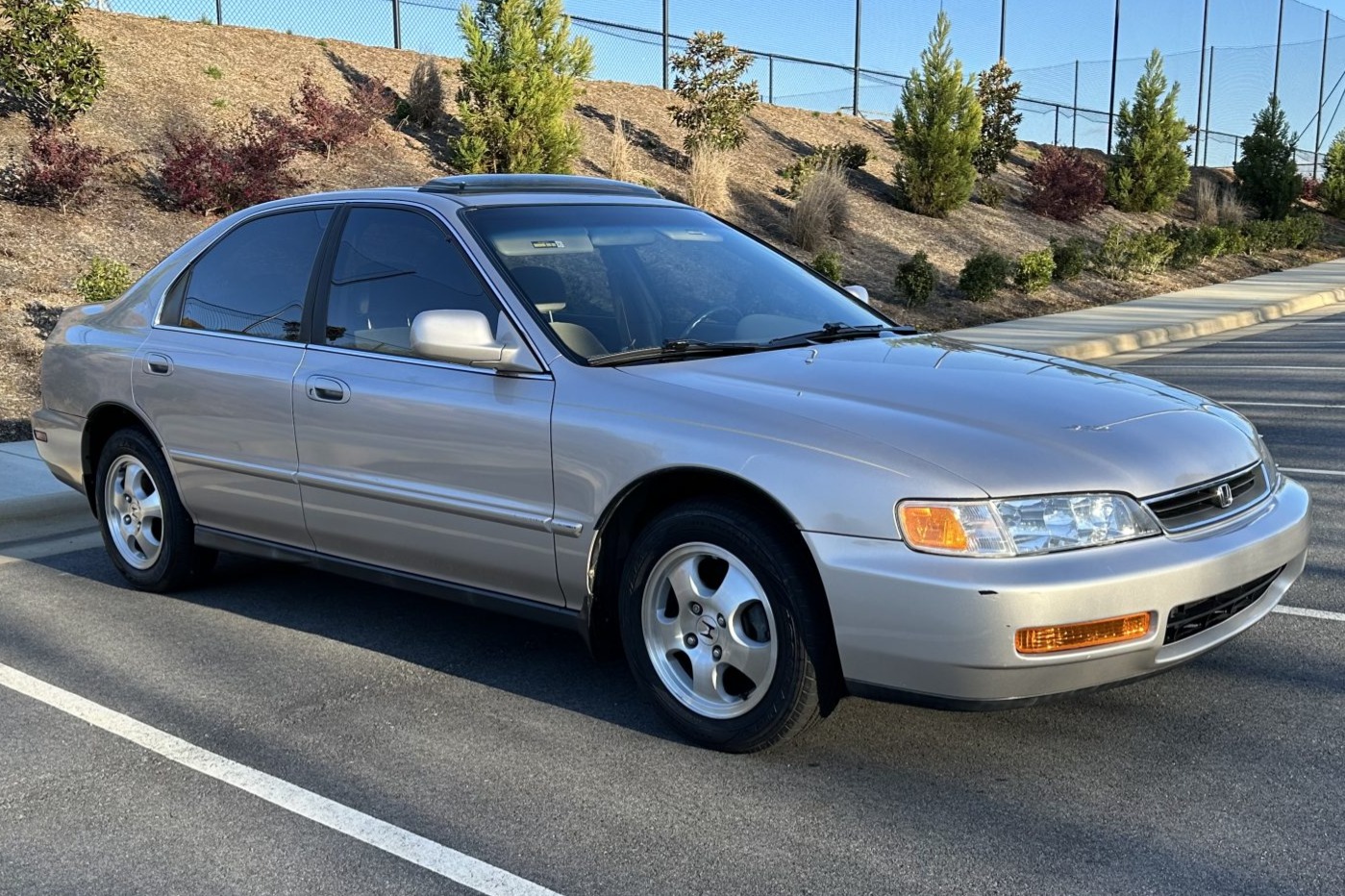 1997 honda accord - Hình 3