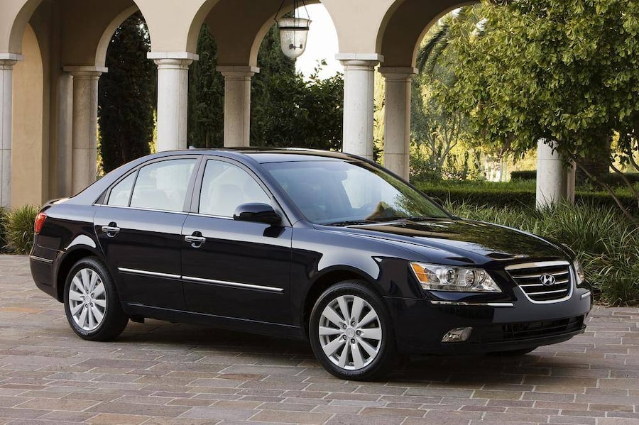 2010 hyundai sonata - Hình 2