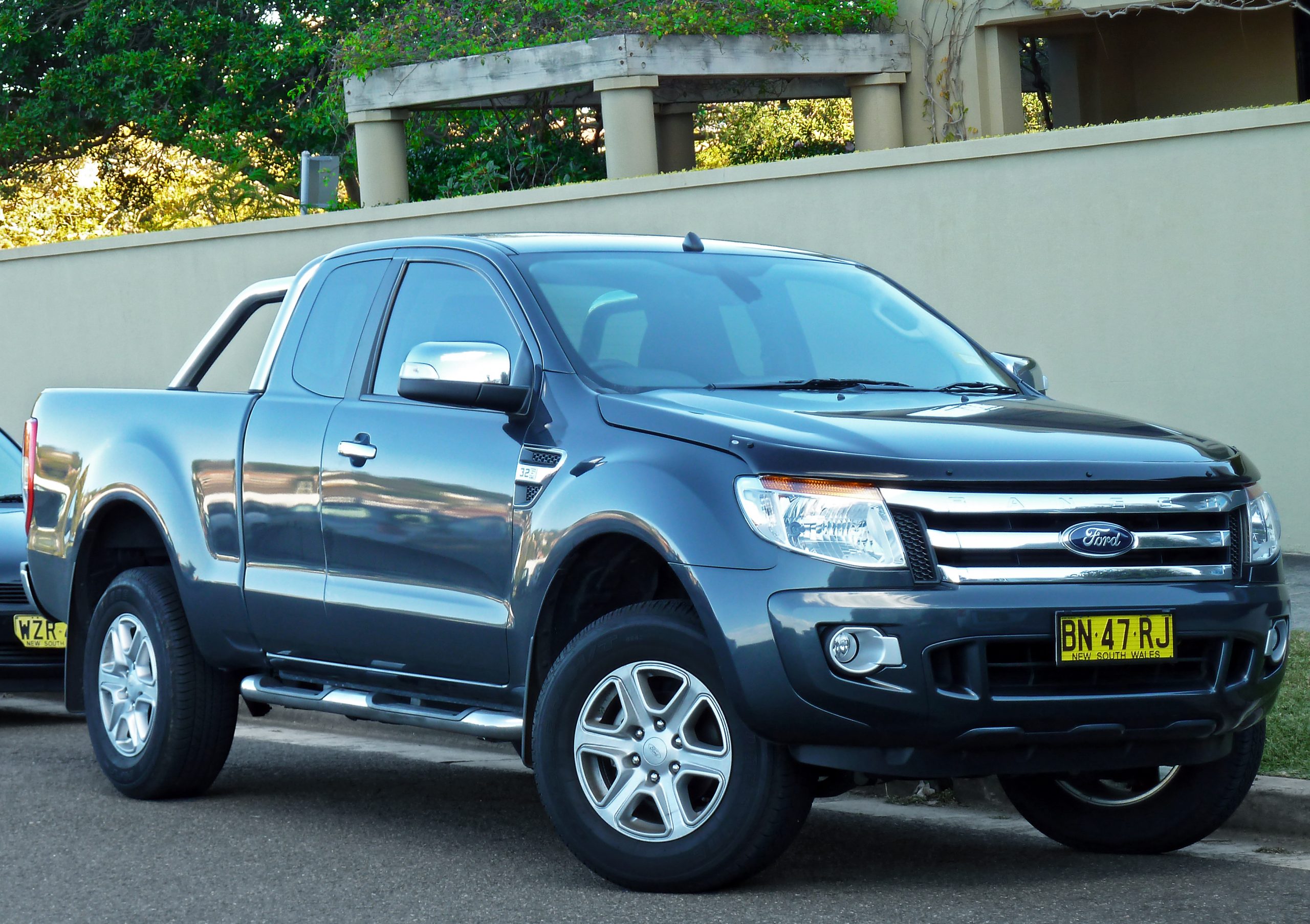 2011 ford ranger - Hình 4