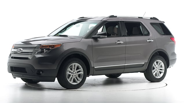 2016 ford explorer - Hình 3