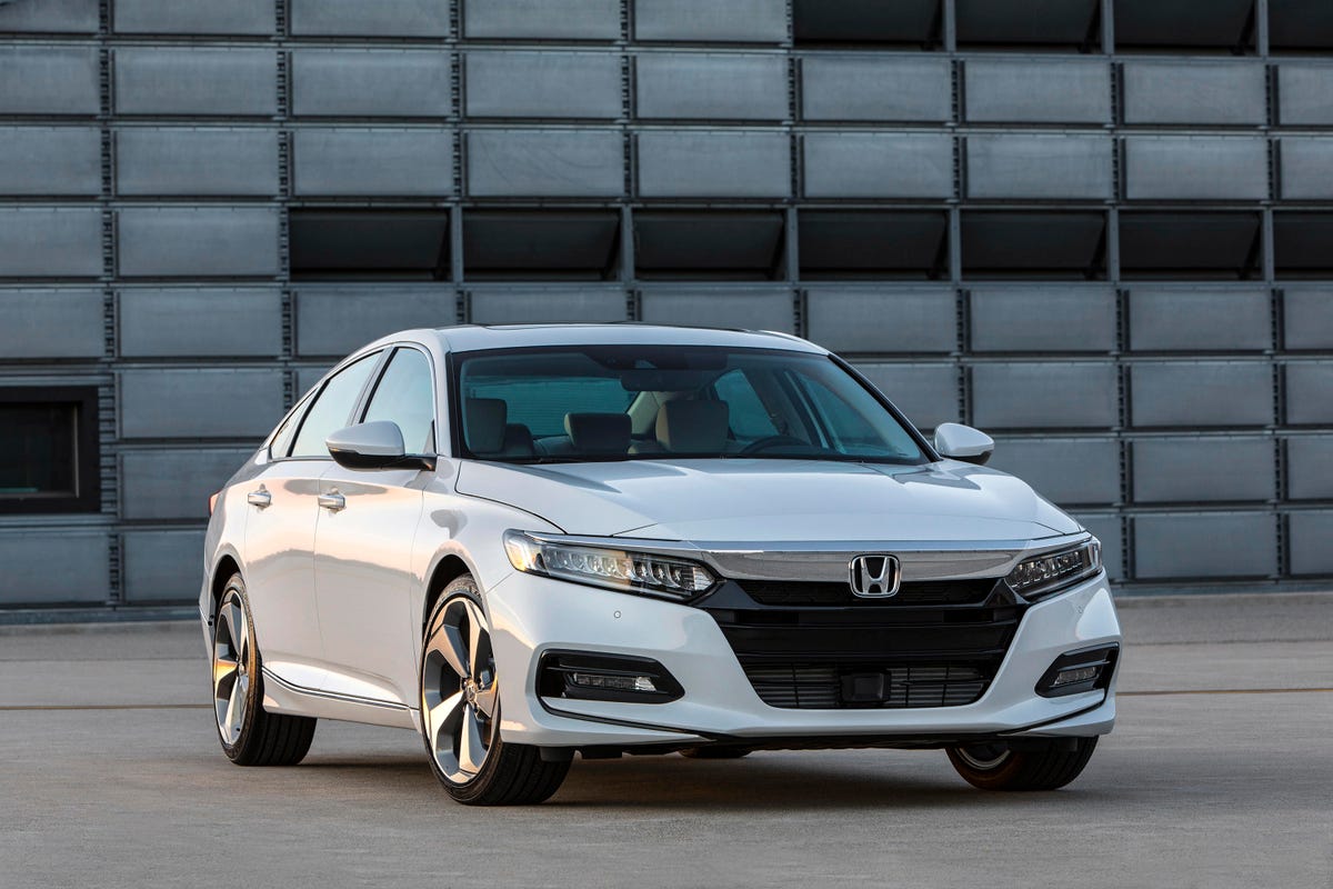 2018 honda accord sedan - Hình 1