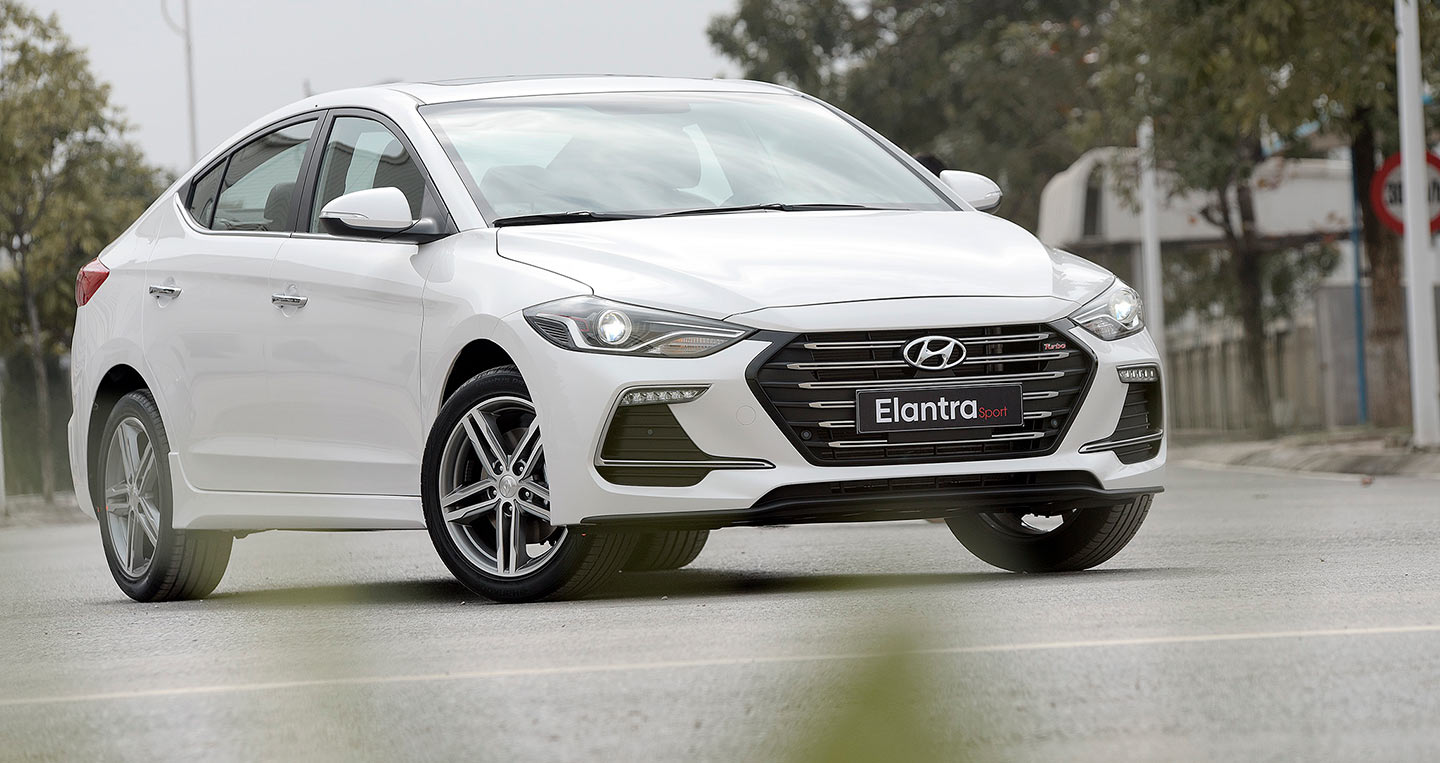 2018 hyundai elantra sport