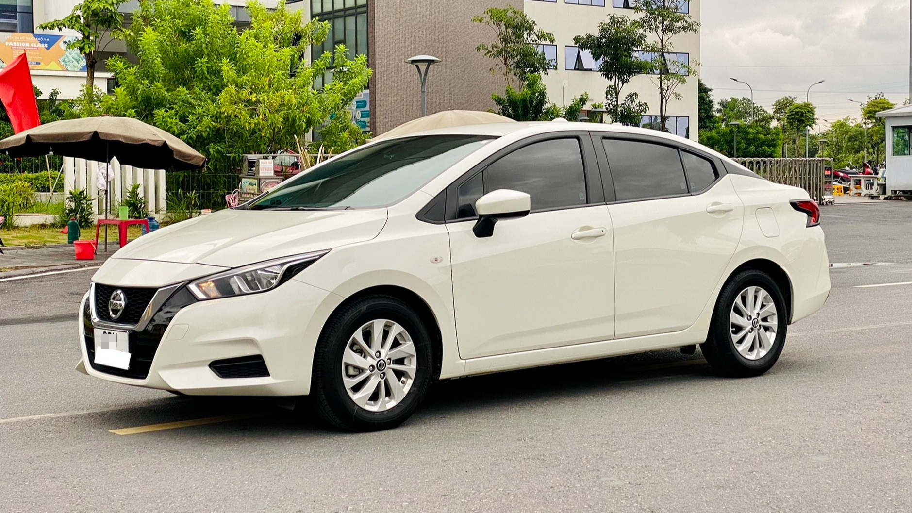 almera nissan - Hình 2