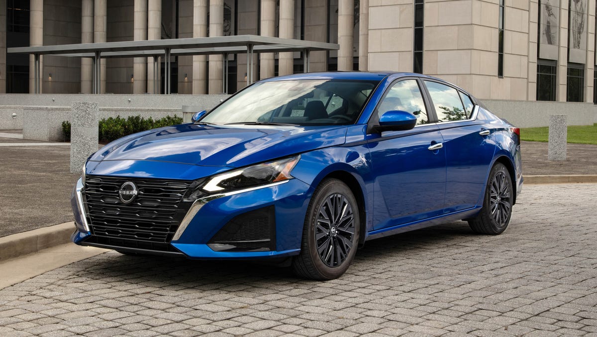 altima nissan - Hình 5