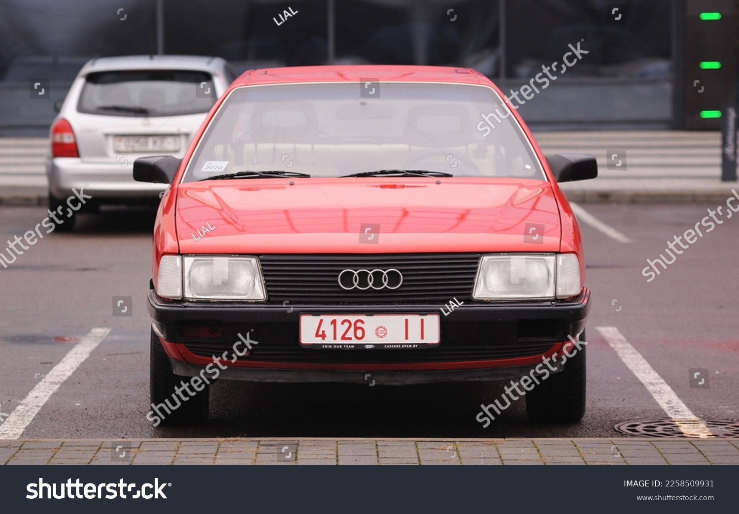 audi 100 - Hình 5