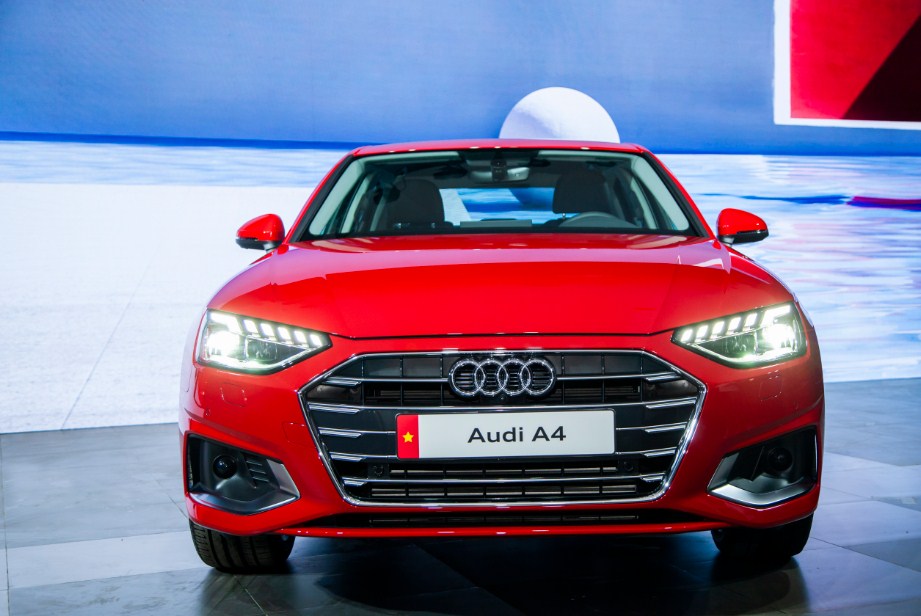 audi a4 giá - Hình 4