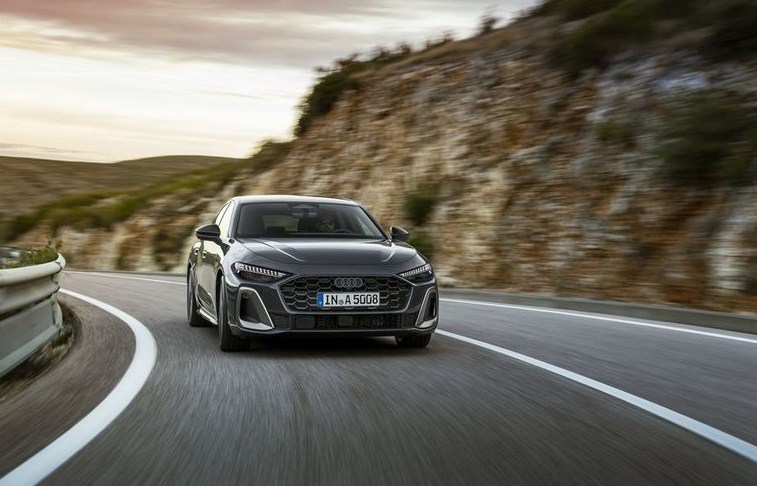 audi a5 giá - Hình 4