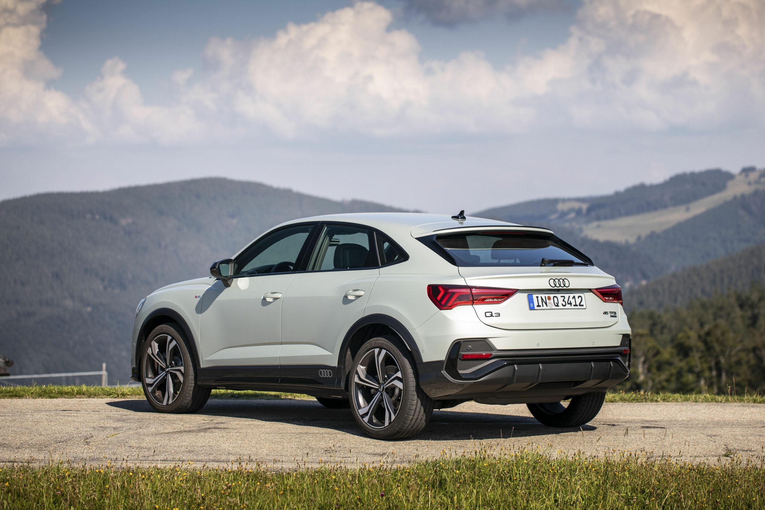audi q3 sportback - Hình 3