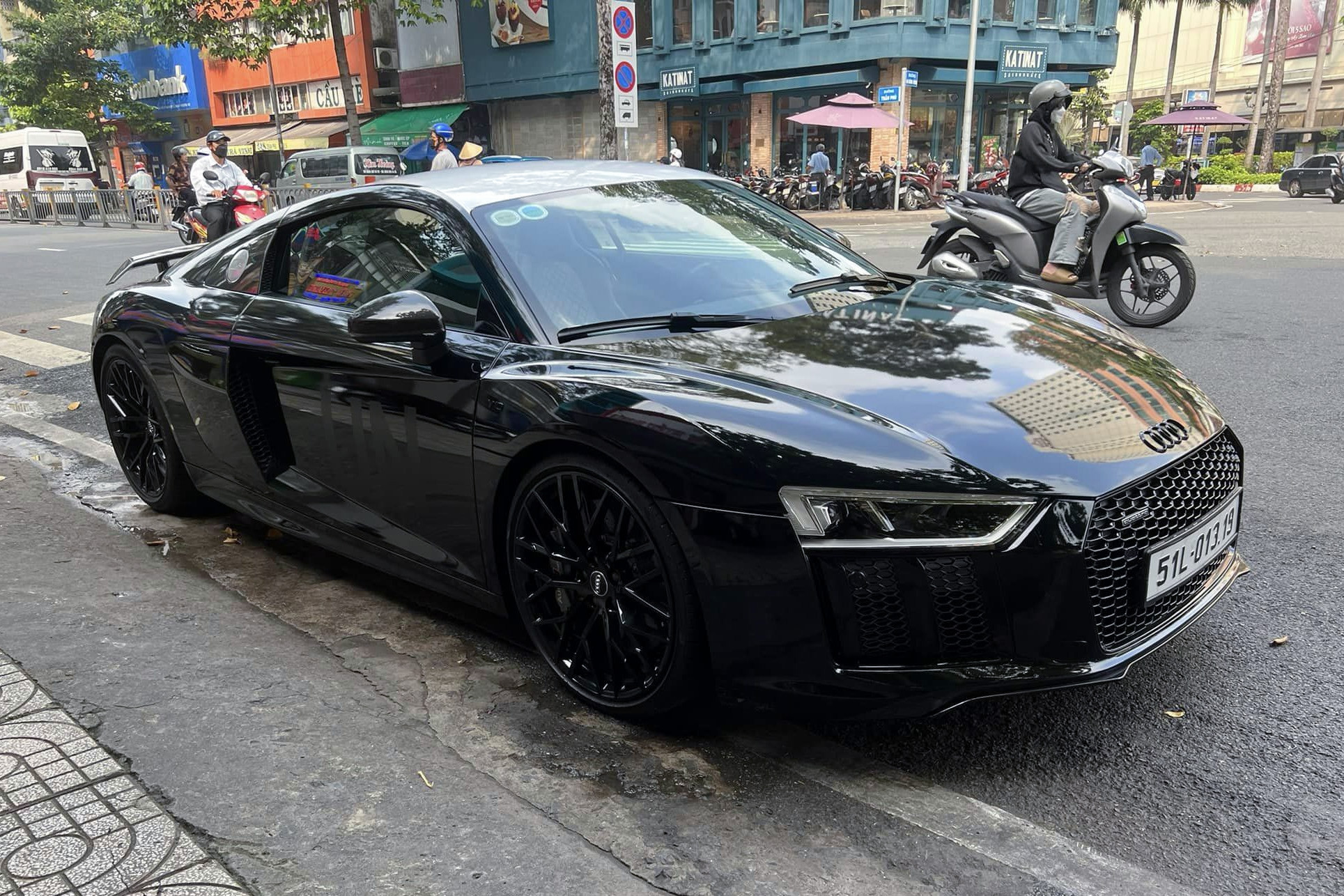 audi r8 giá bao nhiêu - Hình 3