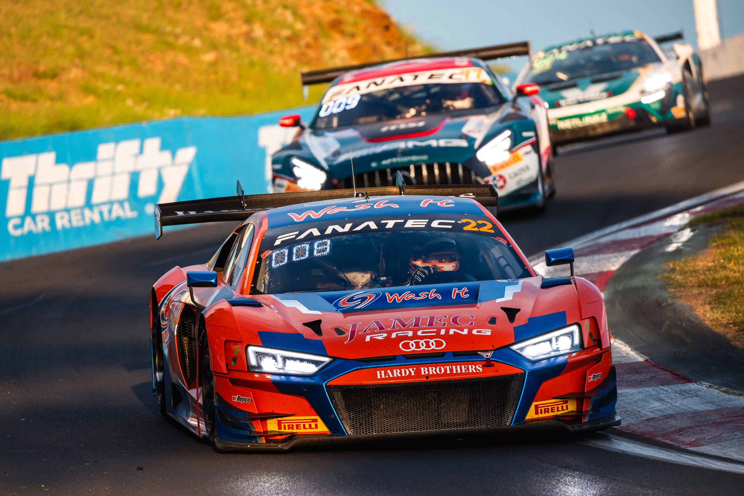 audi r8 gt3 - Hình 4